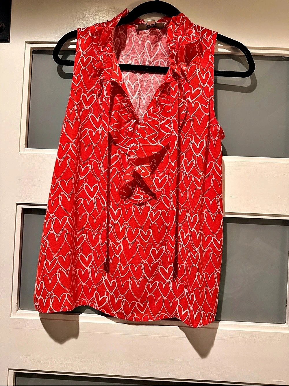 LOFT Red Heart Print Sleeveless Ruffle Tie Neck Blouse Red & White Size Small